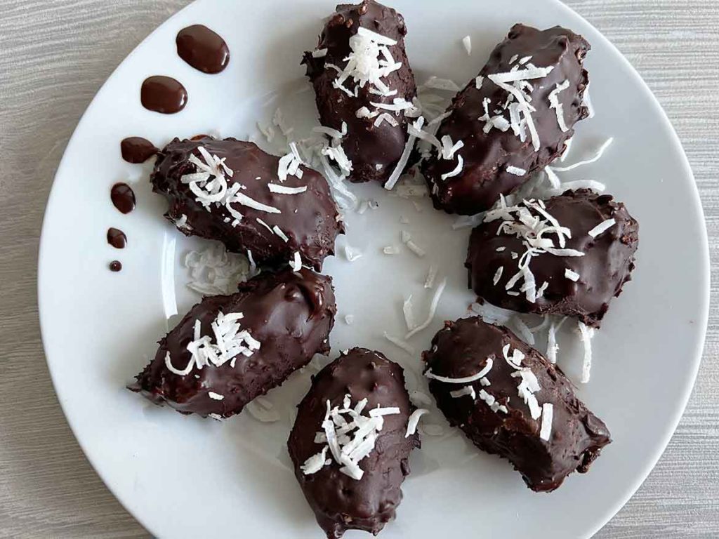 Recette Chocolats fourrés à la noix de coco façon Bounty - Madame Paléo